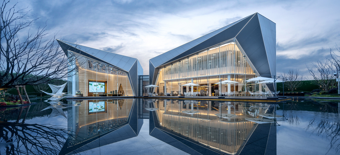 2019年是中國奧園發(fā)展史上一個重要里程碑，奮進新時代，筑夢新奧園。積極履行企業(yè)應(yīng)承擔(dān)的社會責(zé)任，為客戶乃至社會“構(gòu)筑健康生活”。