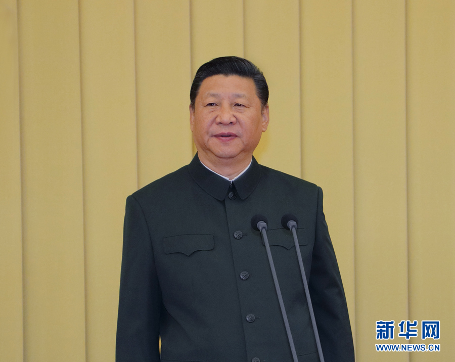 4月18日，中共中央總書記、國家主席、中央軍委主席習(xí)近平接見新調(diào)整組建軍級單位主官，并對各單位發(fā)布訓(xùn)令。這是習(xí)近平在發(fā)布訓(xùn)令。新華社記者 李剛 攝