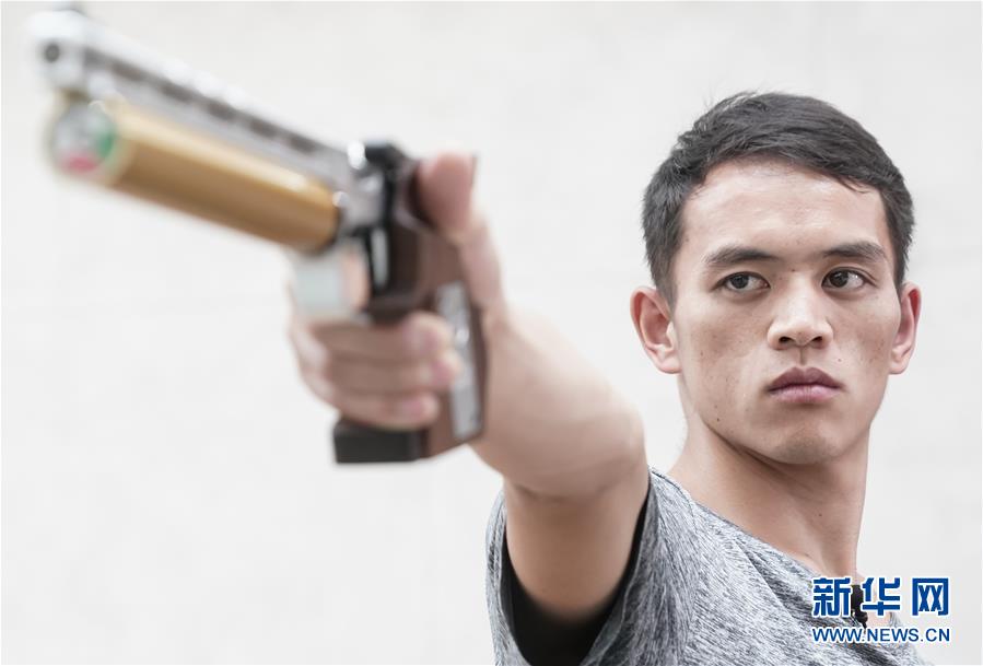 （軍運(yùn)會·圖文互動）（7）從“遲到者”到世界冠軍——記八一空軍五項隊隊員葉邦武（配本社同題文字稿）