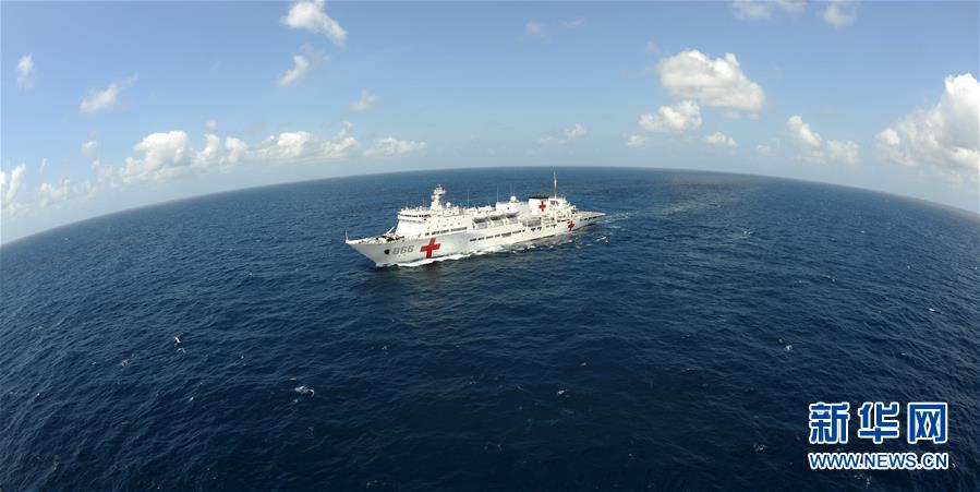 （圖文互動）（1）中國之舟，為和平友愛而來——一份來自中國海軍和平方舟號醫(yī)院船的報告
