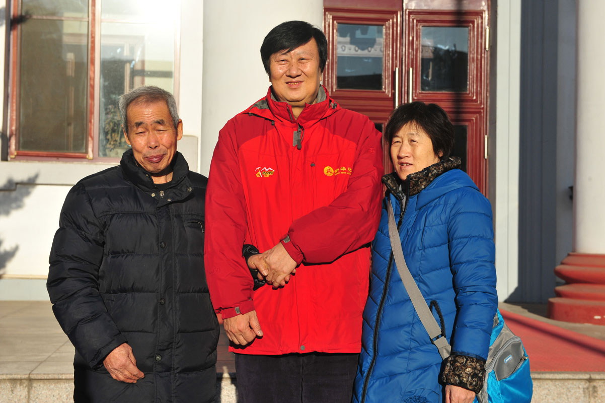 新華社內(nèi)蒙古分社湯計(jì):一篇寫(xiě)了９年的新聞
