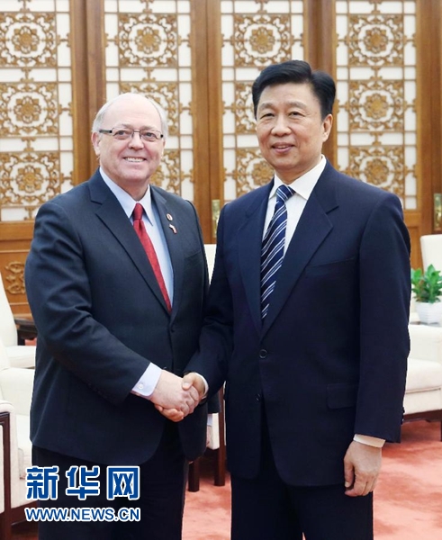 1月4日，中國國家副主席李源潮在北京人民大會(huì)堂會(huì)見加拿大參議長富里。新華社記者 姚大偉 攝