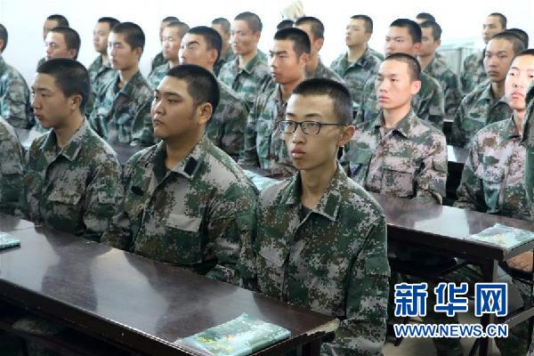 （十九大時光·圖文互動）（1）青春，在夢想的引領(lǐng)下飛揚——來自基層蹲點現(xiàn)場的報道