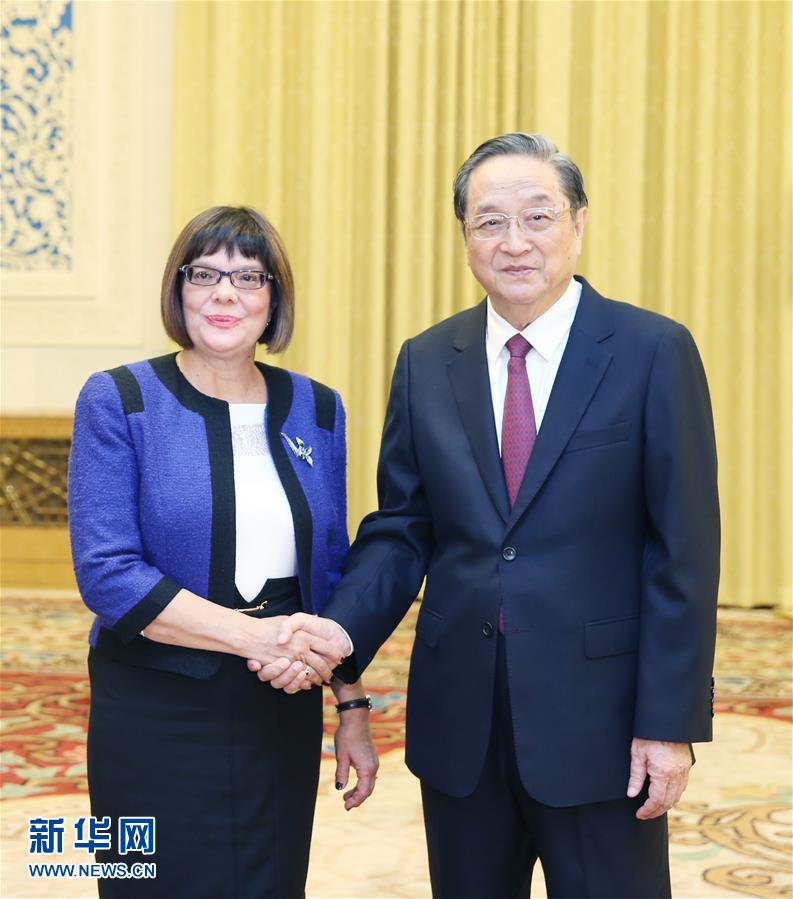 11月27日，全國政協(xié)主席俞正聲在北京會(huì)見塞爾維亞國民議會(huì)議長戈伊科維奇。新華社記者 姚大偉 攝