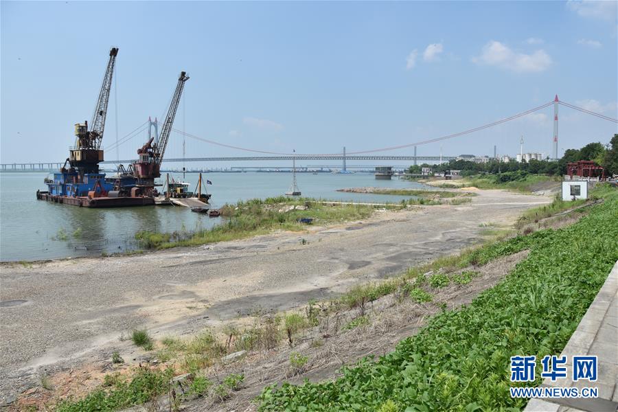 （大江奔流——來自長江經(jīng)濟帶的報道·圖文互動）（2）登岳陽樓，又見“浩浩湯湯”
