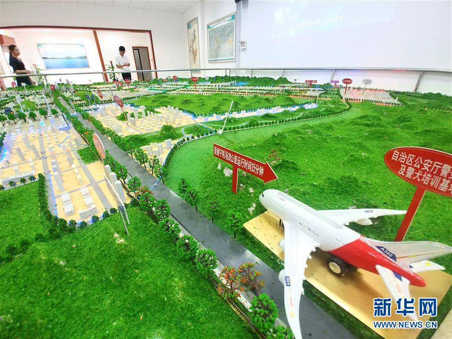 （在習(xí)近平新時(shí)代中國特色社會(huì)主義思想指引下&mdash;&mdash;新時(shí)代新作為新篇章&middot;圖文互動(dòng)）（1）廣西扶綏：三大園區(qū)撬動(dòng)工業(yè)發(fā)展 擔(dān)當(dāng)作為爭創(chuàng)縣域標(biāo)兵