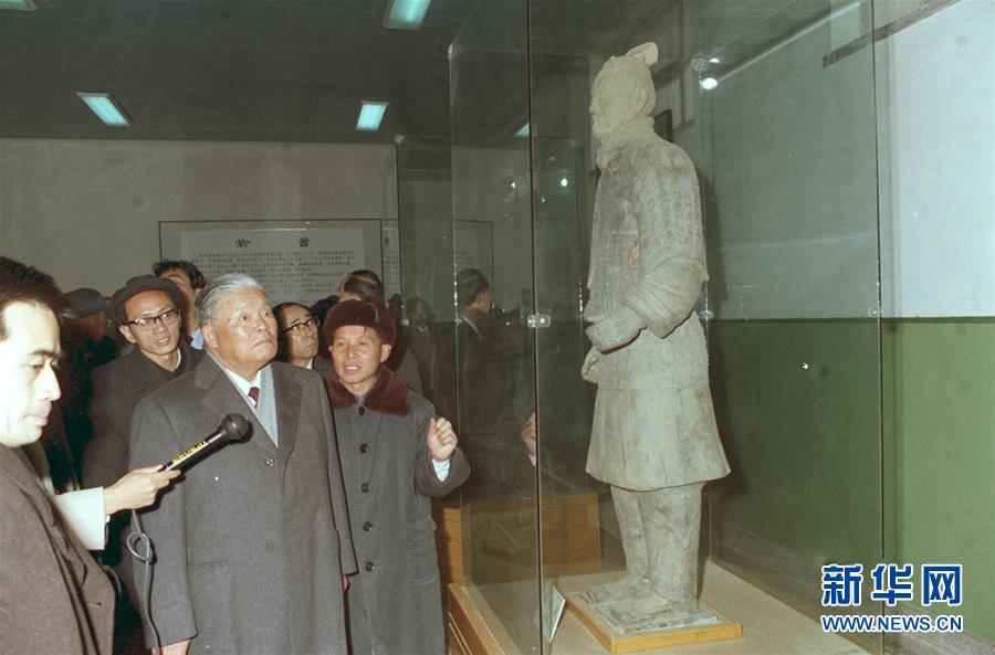 （圖文互動）（5）為發(fā)展和進(jìn)步，與中國攜手同行——中國改革友誼獎?wù)芦@得者群像 