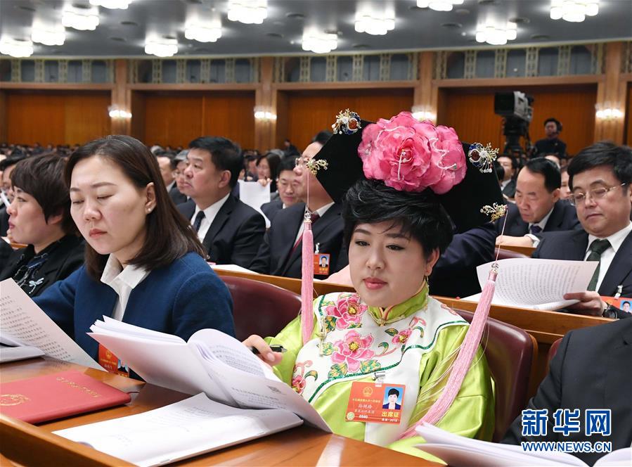（兩會·基層代表履職故事）（1）全國人大代表孫艷玲：做好非遺事業(yè)，讓古老技藝活起來