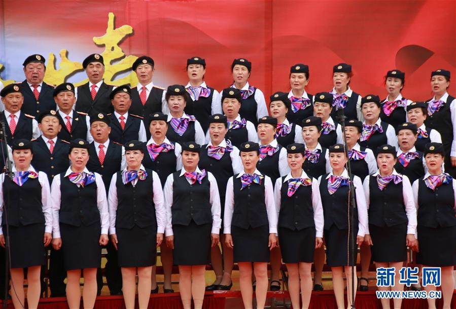 （在習近平新時代中國特色社會主義思想指引下——新時代新作為新篇章·圖文互動）（3）歡樂的“精氣神兒”從哪來？——“東北小延安”用“文化密鑰”解鎖基層治理