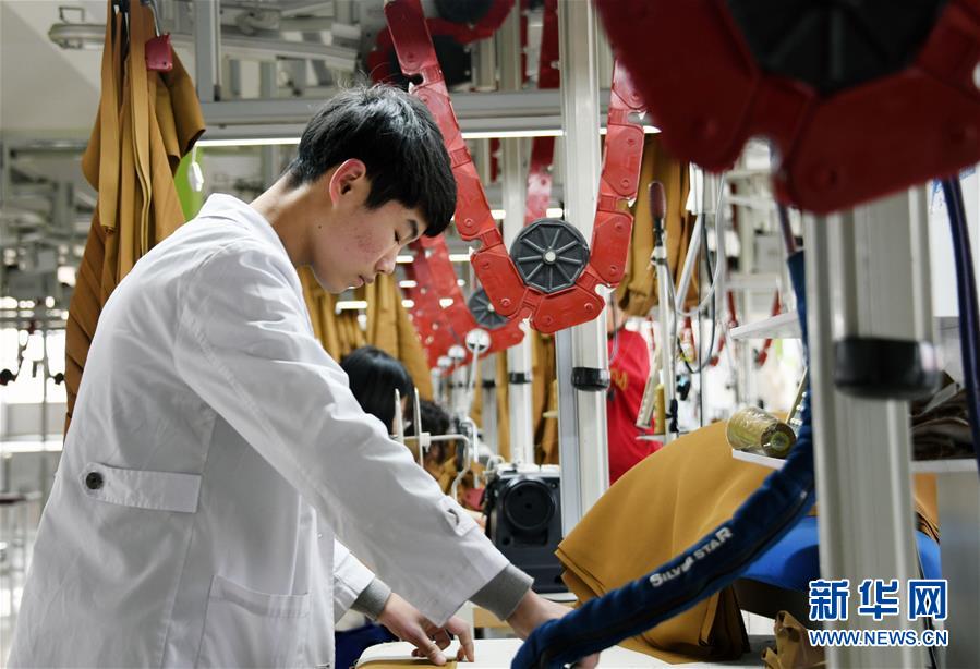 (新華全媒頭條·圖文互動(dòng))(5)從“來樣加工”到為全球“量體裁衣”——透過“迪尚之路”看新舊動(dòng)能轉(zhuǎn)換