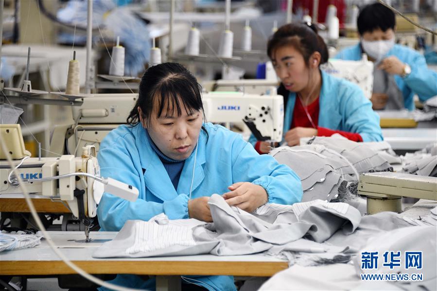 (新華全媒頭條·圖文互動(dòng))(8)從“來樣加工”到為全球“量體裁衣”——透過“迪尚之路”看新舊動(dòng)能轉(zhuǎn)換