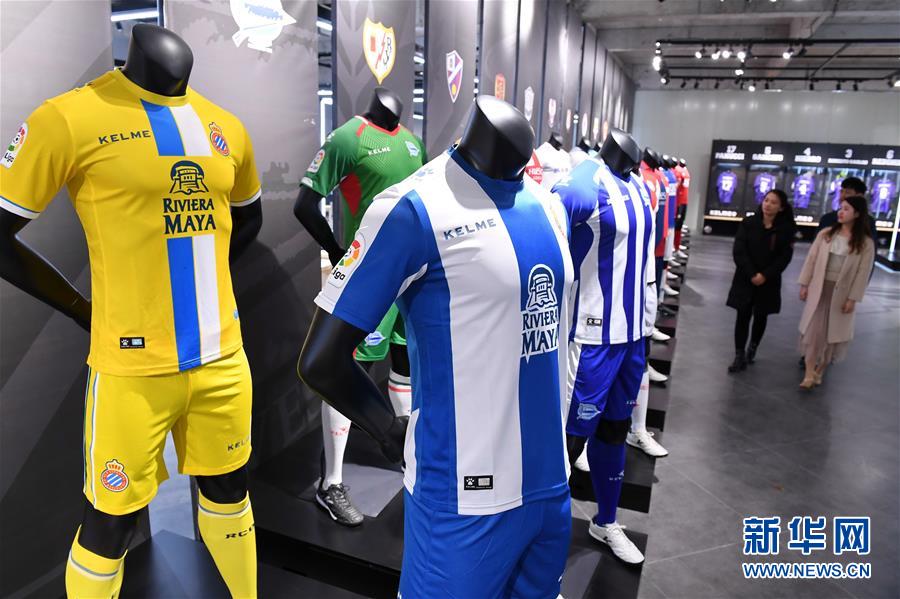 （在習(xí)近平新時(shí)代中國特色社會(huì)主義思想指引下&mdash;&mdash;新時(shí)代新作為新篇章&middot;圖文互動(dòng)）（2）國際范兒&middot;科技范兒&middot;綠色范兒&mdash;&mdash;傳統(tǒng)制造業(yè)嶄露&ldquo;新面孔&rdquo;