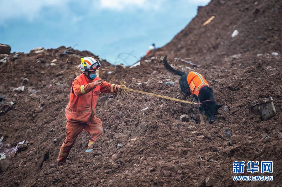 （新華全媒頭條&middot;圖文互動(dòng)）（5）有一絲希望，就盡百倍努力&mdash;&mdash;貴州水城&ldquo;7&middot;23&rdquo;特大山體滑坡72小時(shí)救援紀(jì)實(shí)