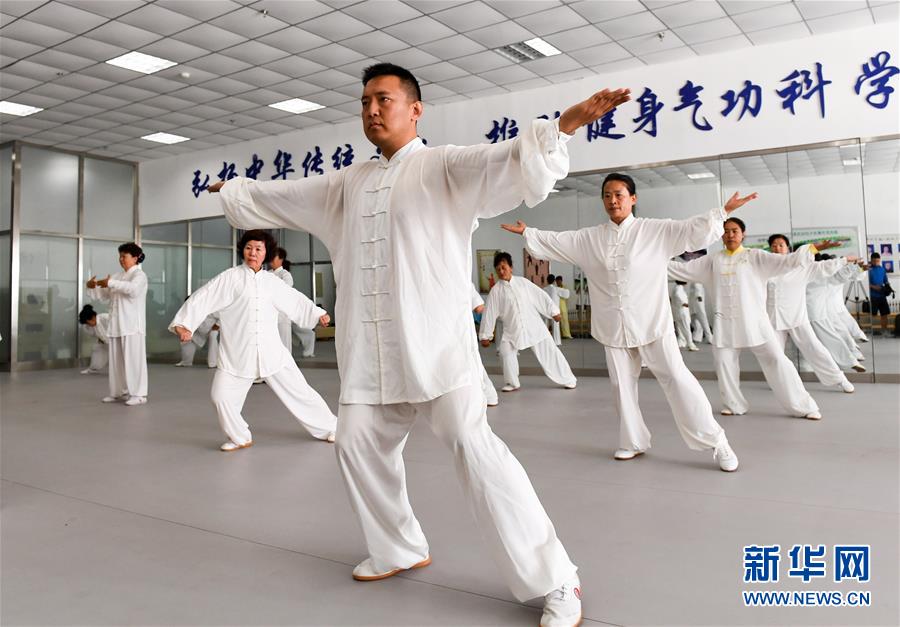 （新華全媒頭條·圖文互動(dòng)）（2）奔跑吧，健康中國(guó)——全民健身在路上
