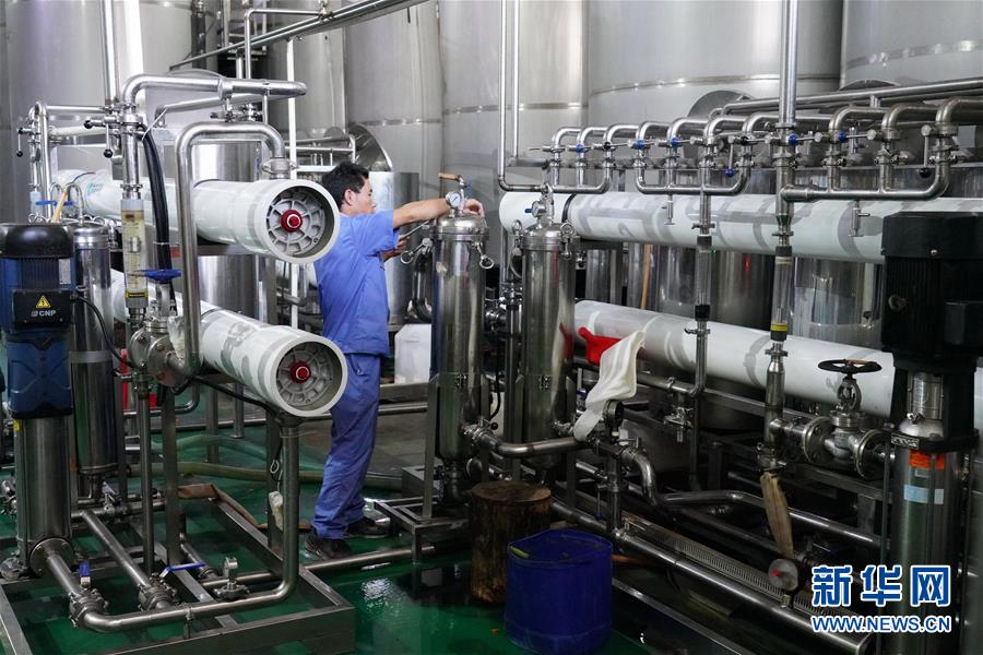 （在習(xí)近平新時代中國特色社會主義思想指引下——新時代新作為新篇章·總書記關(guān)心的百姓身邊事·圖文互動）（1）大污染變身“大寶藏”：治理畜禽糞污，他們這樣干！