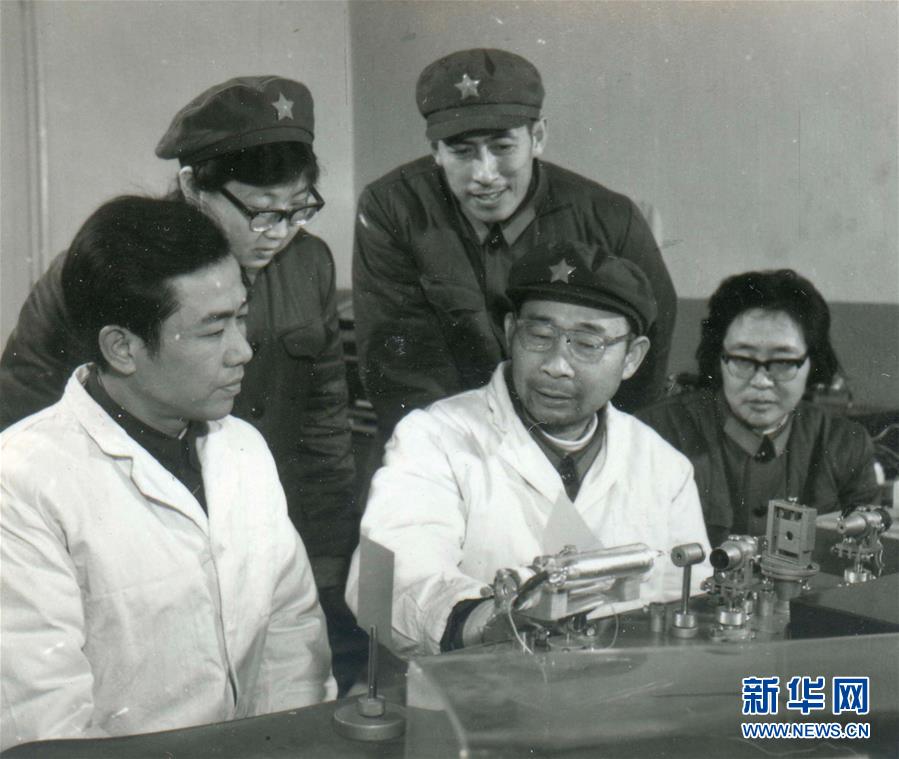 （愛國情 奮斗者·圖文互動(dòng)）（1）永不停轉(zhuǎn)的“陀螺”——追記中國工程院院士、國防科技大學(xué)教授高伯龍