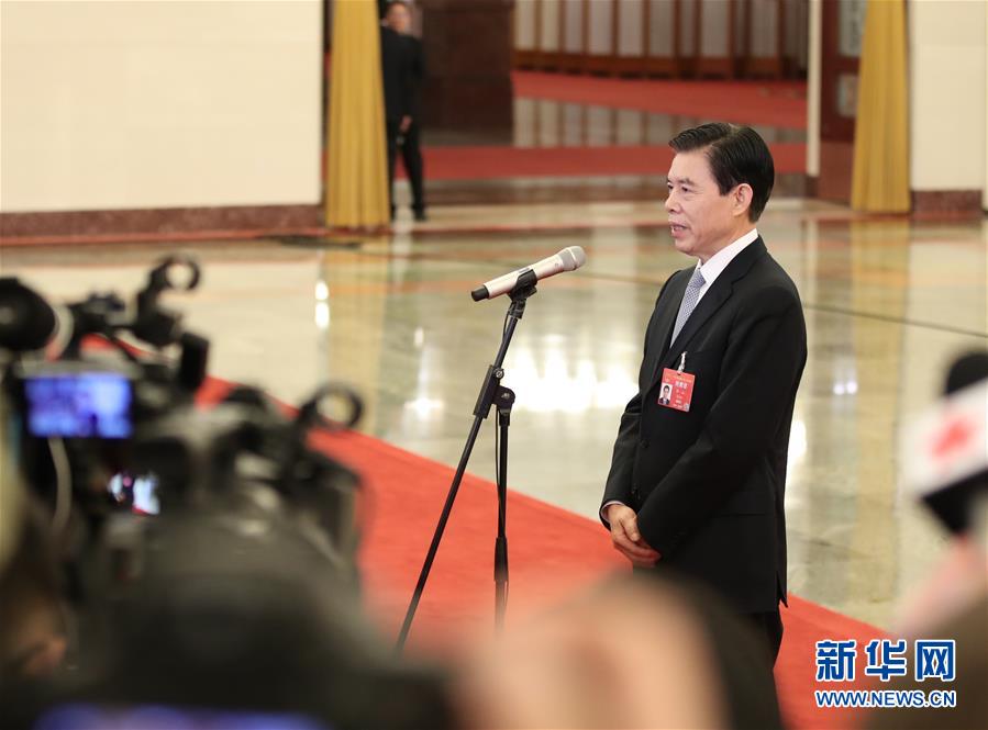 （兩會(huì)·面對(duì)面）（10）采訪(fǎng)部長(zhǎng)