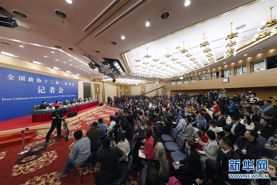 （兩會）（4）政協(xié)委員談優(yōu)化營商環(huán)境、促進民營經(jīng)濟高質(zhì)量發(fā)展