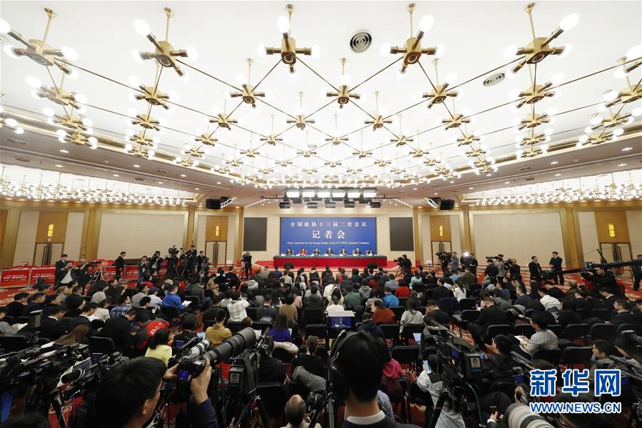（兩會·XHDW）（9）政協(xié)委員談優(yōu)化營商環(huán)境、促進民營經(jīng)濟高質量發(fā)展