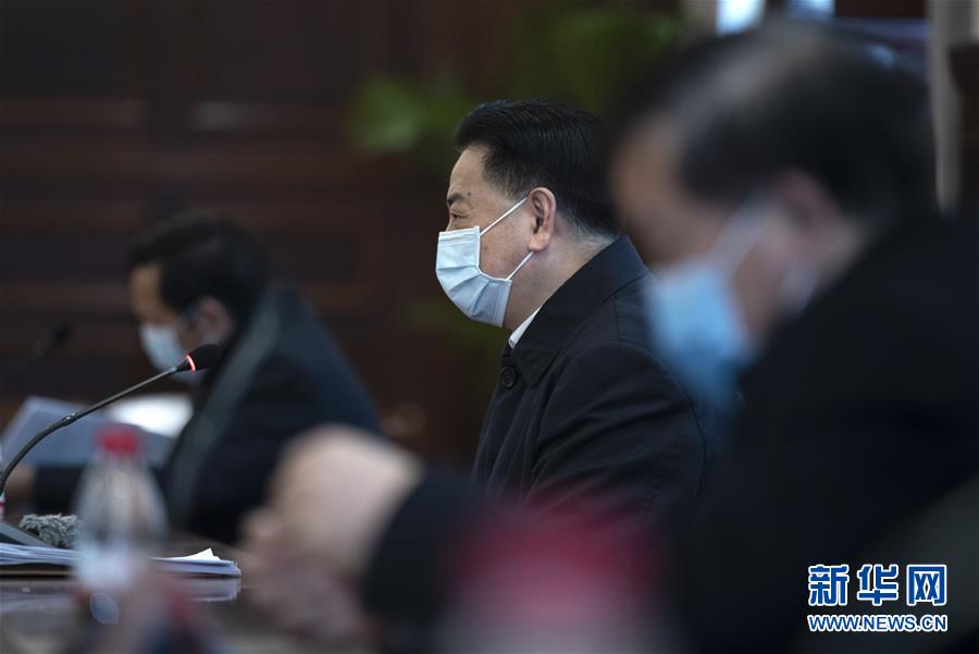 （聚焦疫情防控·圖文互動）（4）急防控所急，沖鋒勇向前——華中科技大學(xué)以科研攻關(guān)推動疫情防控救治觀察