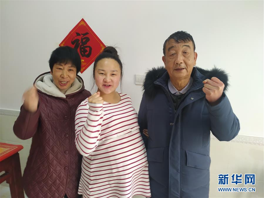 （一線抗疫群英譜·圖文互動）（4）羅文浩：“女兒，你的名字里有溫暖，有榮光！”