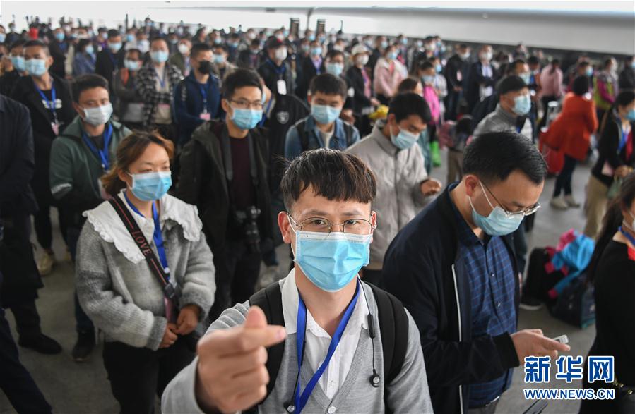 （新華全媒頭條·圖文互動）（4）春天，匯聚復(fù)蘇的力量——寫在2020年首季中國經(jīng)濟收官之際