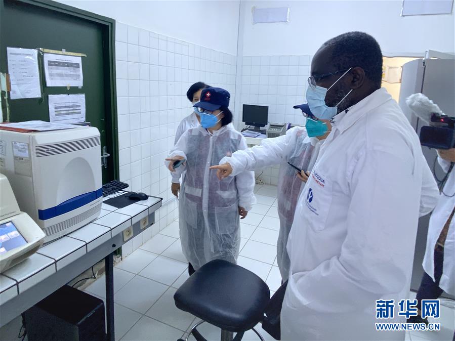 （新華全媒頭條·圖文互動）（13）“始終把人民群眾生命安全和身體健康放在第一位”——中國抗疫彰顯“生命至上、人民至上”理念
