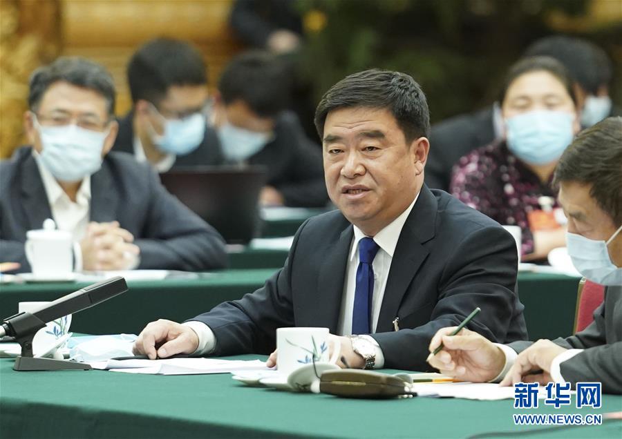 （新華全媒頭條·圖文互動(dòng)）（6）從人民中汲取磅礴力量——習(xí)近平總書(shū)記同出席2020年全國(guó)兩會(huì)人大代表、政協(xié)委員共商國(guó)是紀(jì)實(shí)