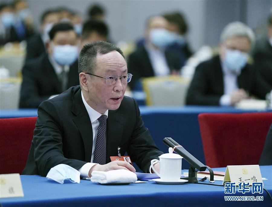 （新華全媒頭條·圖文互動(dòng)）（7）從人民中汲取磅礴力量——習(xí)近平總書(shū)記同出席2020年全國(guó)兩會(huì)人大代表、政協(xié)委員共商國(guó)是紀(jì)實(shí)