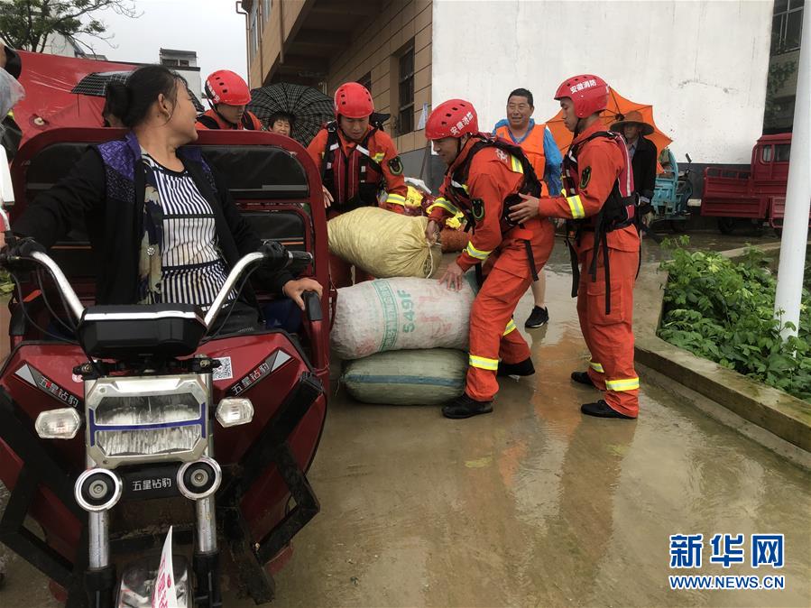 （防汛抗洪·圖文互動）（1）王家壩，你還好嗎？——二探“千里淮河第一閘”開閘后的水中莊臺