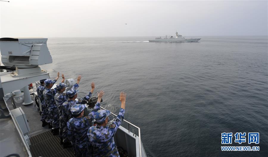 （國(guó)際）（2）中國(guó)海軍第35、36批護(hù)航編隊(duì)在亞丁灣完成任務(wù)交接