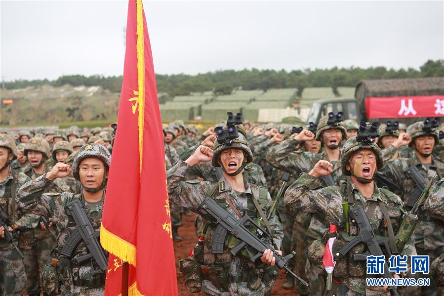 （在習(xí)近平強軍思想指引下·我們在戰(zhàn)位報告·圖文互動）（1）千里移防，鐵心跟黨走——南部戰(zhàn)區(qū)陸軍第75集團(tuán)軍某紅軍旅政治建軍、練兵備戰(zhàn)記事