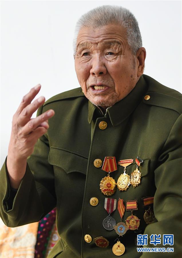 （紀(jì)念抗美援朝70周年·圖文互動）為將軍守陵，此生不改——記守護楊靖宇烈士陵園的老兵徐振明