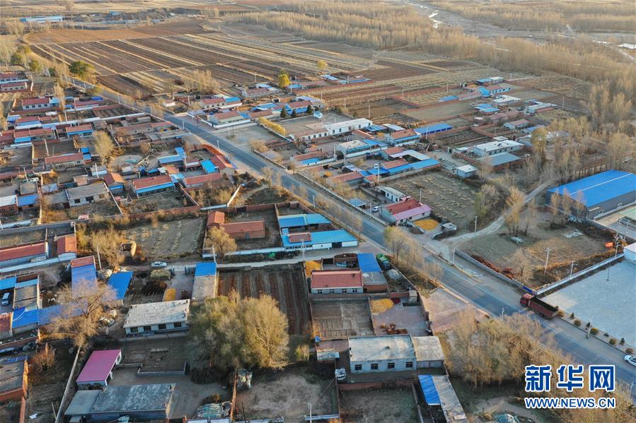 （全面建成小康社會(huì)“百城千縣萬村”調(diào)研行·圖文互動(dòng)）（2）互助互利，小甘薯帶來甜蜜日子——內(nèi)蒙古奈曼旗互利村闖出產(chǎn)業(yè)致富之路
