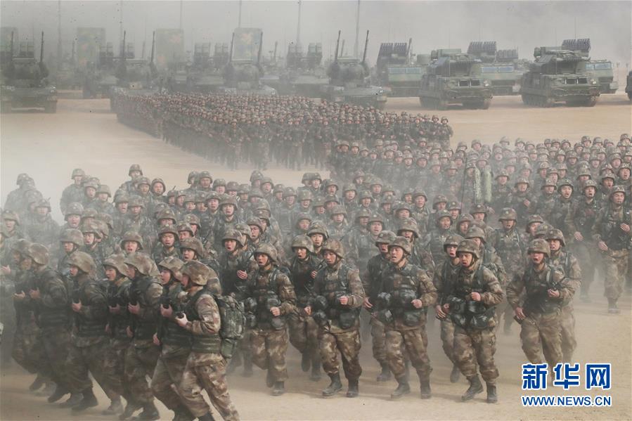 （新華全媒頭條·圖文互動(dòng)）（4）沿著中國(guó)特色強(qiáng)軍之路闊步前進(jìn)——黨中央、中央軍委領(lǐng)導(dǎo)推進(jìn)國(guó)防和軍隊(duì)建設(shè)70年紀(jì)實(shí)