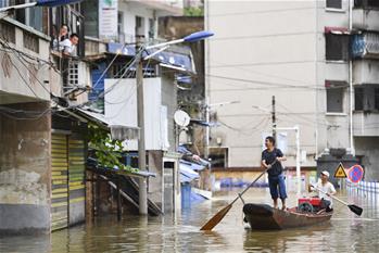 洪水來(lái)時(shí)，那暖心的民間救援