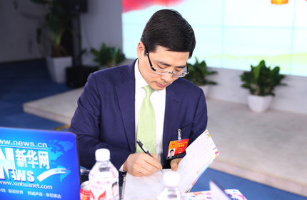 從中國制造到中國智造的轉(zhuǎn)型過程中要認(rèn)識(shí)到制造業(yè)的外移問題帶來的影響。