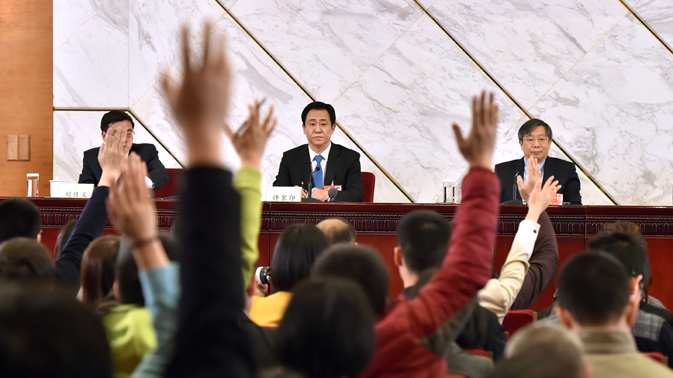 政協(xié)委員談適應引領新常態(tài)推進供給側(cè)結(jié)構(gòu)性改革