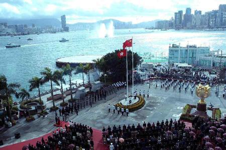 今年7月1日香港將迎來回歸祖國20周年，這是一件大事、盛事