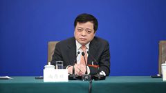 全國(guó)政協(xié)常委、全國(guó)工商聯(lián)副主席、正泰集團(tuán)董事長(zhǎng) 南存輝