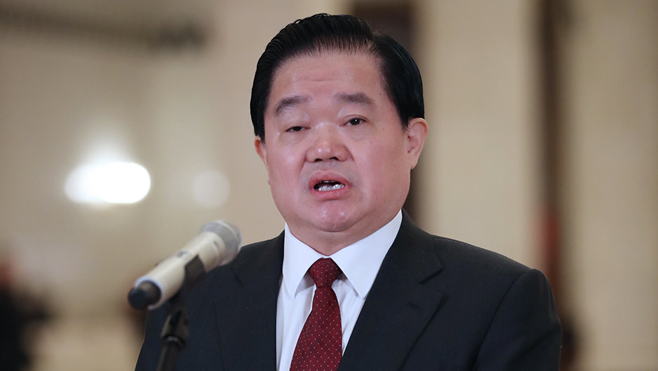 全國(guó)人大代表范照兵接受采訪(fǎng)