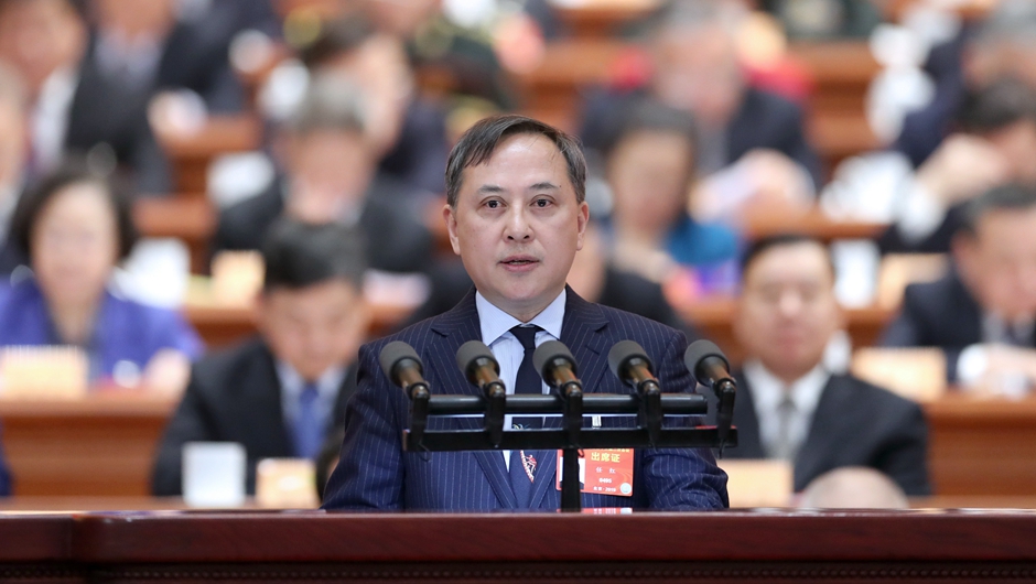 重慶醫(yī)科大學附屬第二醫(yī)院院長，重慶黨外知識分子聯誼會副會長 任紅