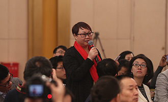 俄羅斯金磚電視臺、阿爾法電視臺記者提問