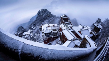 追夢足跡｜武當(dāng)：云繞仙山，雪落紫金