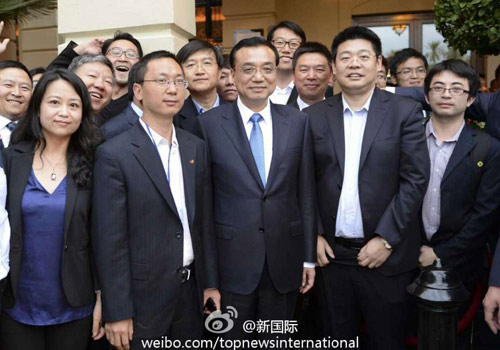 李克強(qiáng)：在非中企了解當(dāng)?shù)匚幕拍茉「?。圖片來源：“新國際”微博。