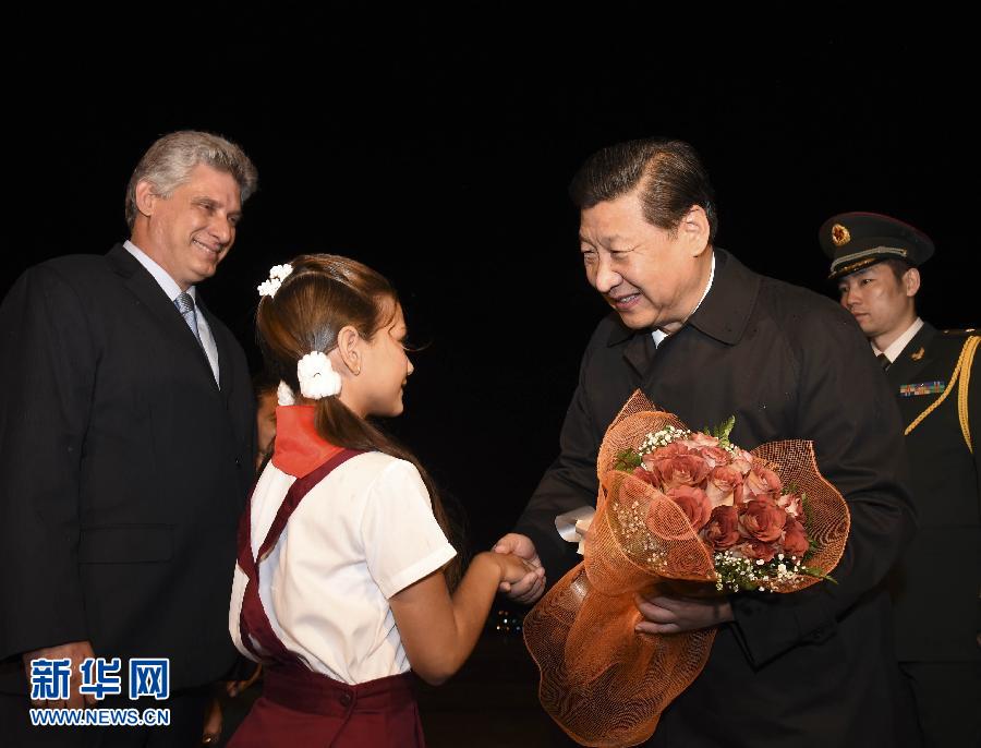 當(dāng)?shù)貢r(shí)間7月21日晚9時(shí)許，國(guó)家主席習(xí)近平乘坐的專機(jī)抵達(dá)哈瓦那何塞·馬蒂國(guó)際機(jī)場(chǎng)，開(kāi)始對(duì)古巴進(jìn)行國(guó)事訪問(wèn)。新華社記者李學(xué)仁攝