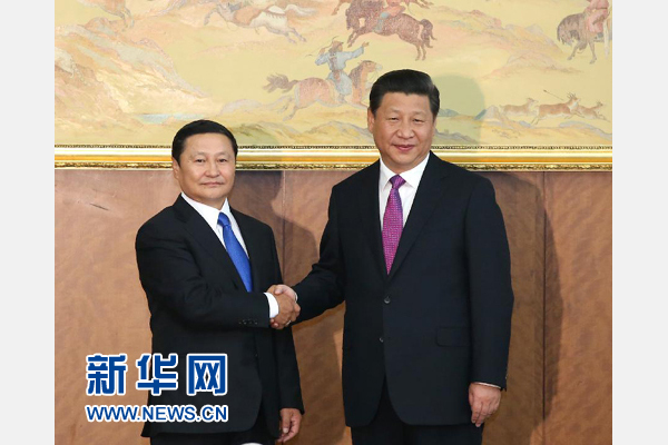 8月22日，國(guó)家主席習(xí)近平在烏蘭巴托會(huì)見(jiàn)蒙古國(guó)總理阿勒坦呼亞格。 新華社記者龐興雷攝 