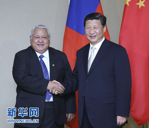 11月22日，中國國家主席習近平在斐濟楠迪會見薩摩亞總理圖伊拉埃帕。 新華社記者姚大偉攝