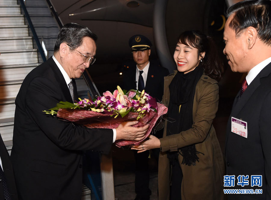 12月25日至27日，中共中央政治局常委、全國政協(xié)主席俞正聲對越南進行正式訪問。這是12月25日，俞正聲抵達河內(nèi)，開始對越南進行正式訪問。 新華社記者馬占成攝