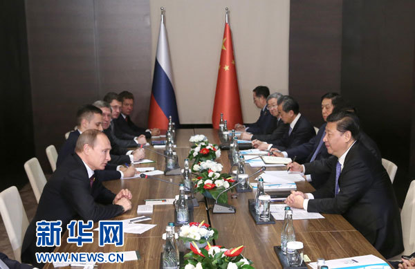 11月15日，國家主席習近平在土耳其安塔利亞會見俄羅斯總統(tǒng)普京。 新華社記者馬占成攝